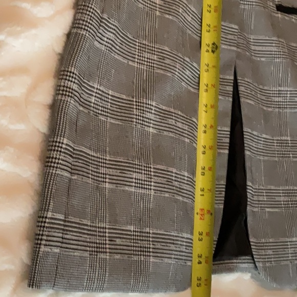 Tommy Hilfiger Black and Gray Plaid Blazer - Picture 10 of 13